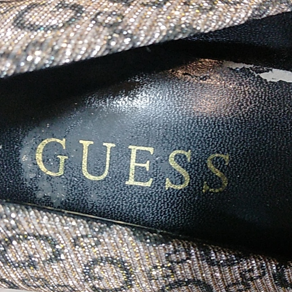 Guess Heels - Picture 3 of 10